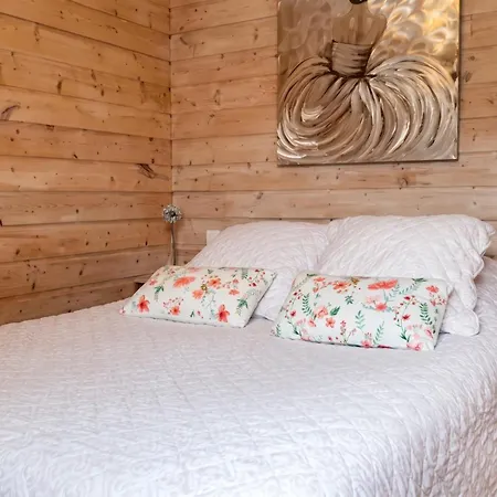 Сasa de vacaciones Maison Cosy Avec Piscine A *